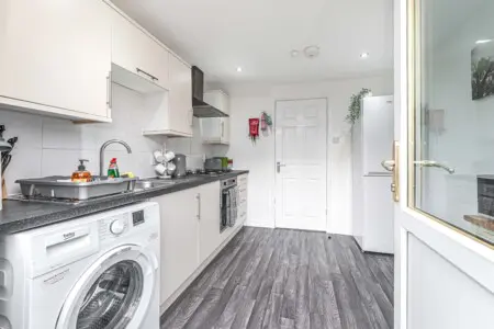 0fbd190e 0ab0 4dbe af8a ab175dddd5ac.jpg