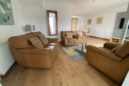 414b1555 8615 4e30 adde 96a8d17e2ae9.jpg