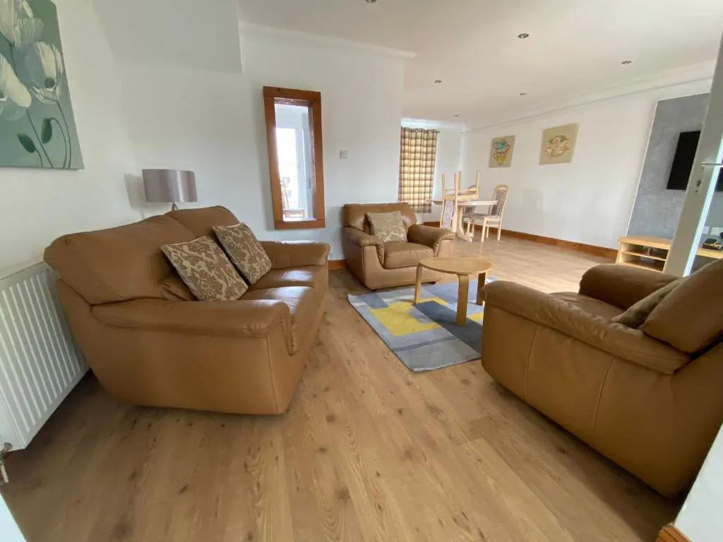 414b1555 8615 4e30 adde 96a8d17e2ae9.jpg