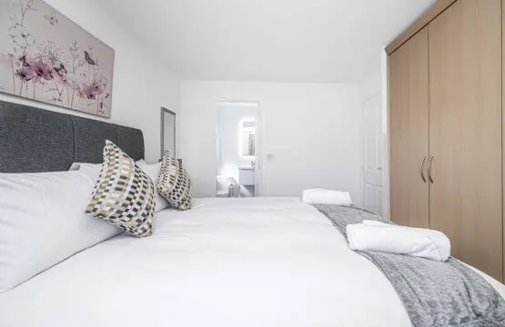 a04ac1eb 2bb3 464b a4da de8a998b0e86.jpg